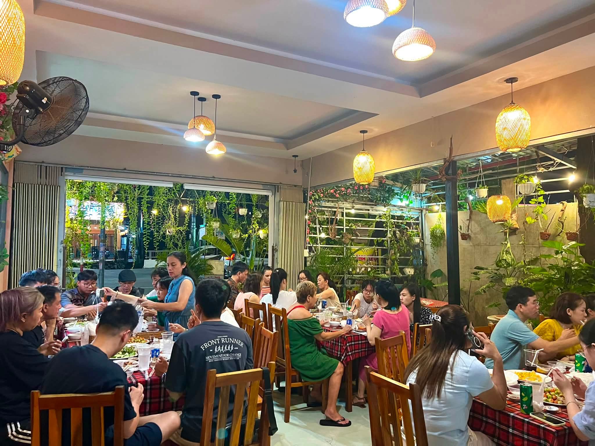 Bếp nhà Sunny Phú Quốc - Thưởng thức hải sản tươi sống, chế biến theo yêu cầu