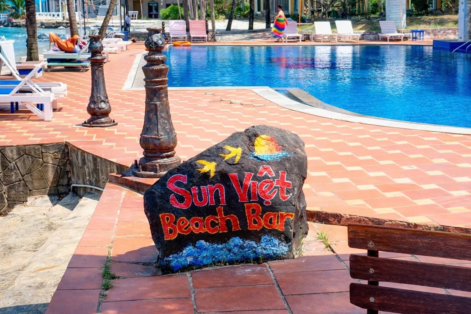 Sun Việt Beach Bar & Coffee Phú Quốc - Điểm hẹn cà phê và thư giãn bên bờ biển