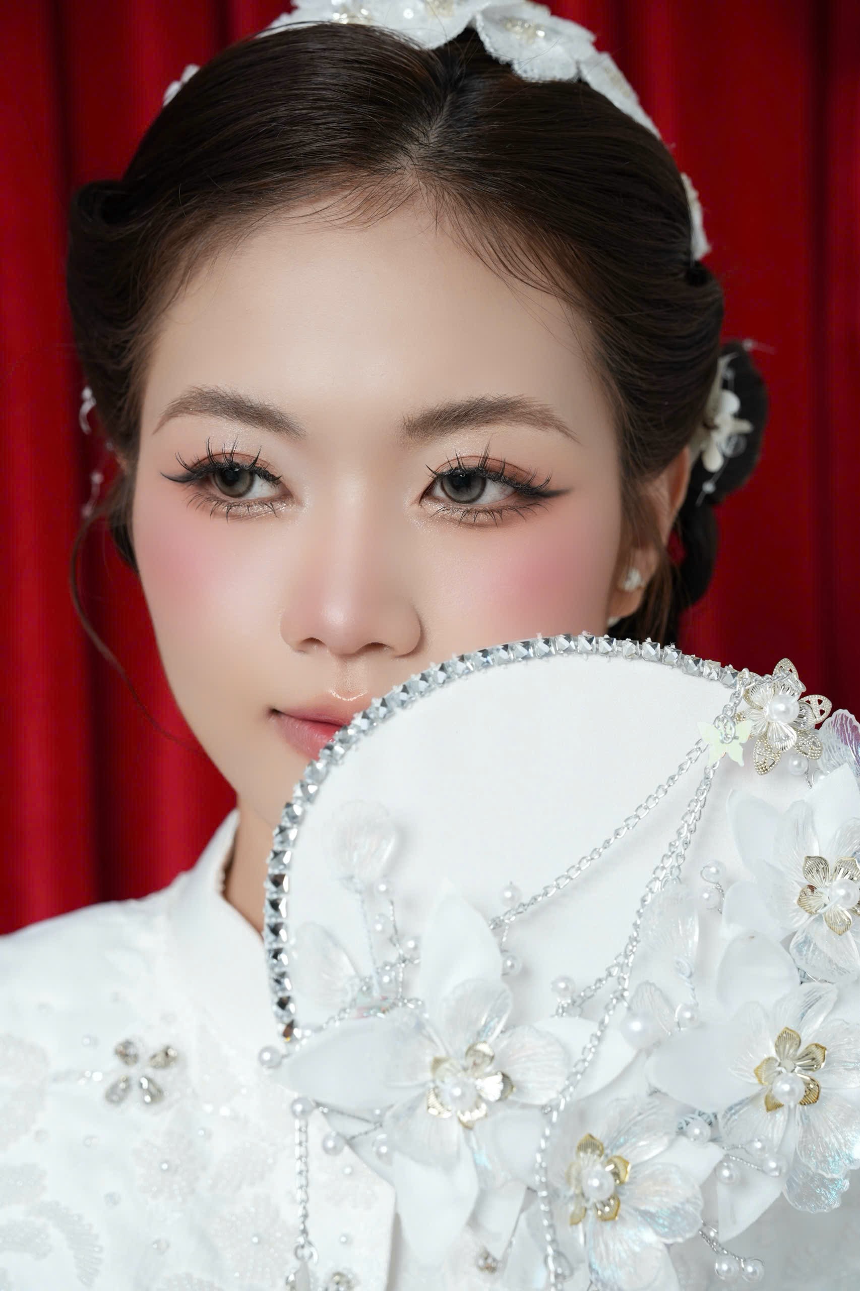 https://phuquocmap.com/dich-vu-trang-diem-tai-phu-quoc-makeup-artist-chuyen-nghiep-dep-tu-nhien/