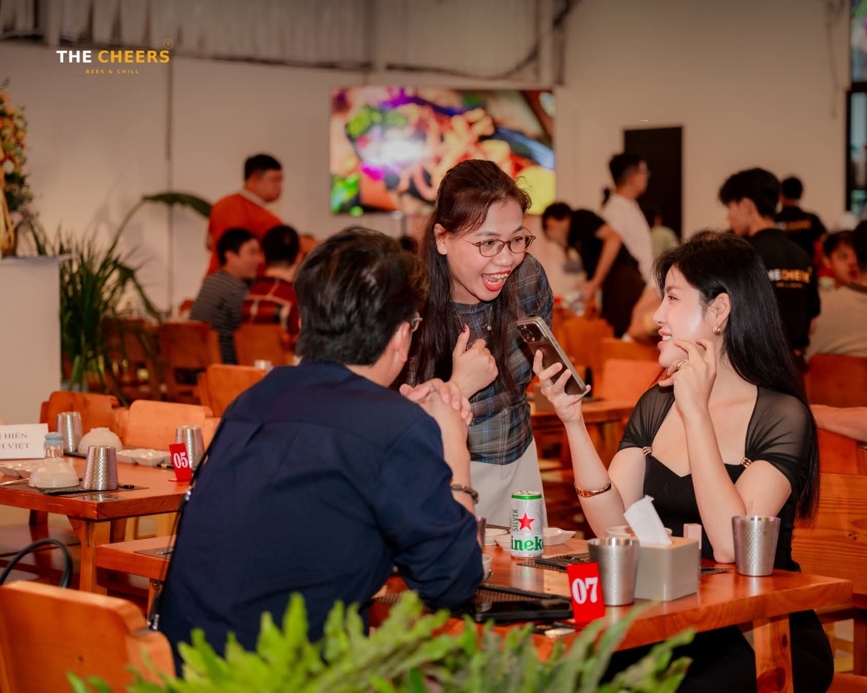 Nhà hàng The Cheers Phú Quốc - Toạ độ "Beer & Chill" gây thương nhớ tại trung tâm Dương Đông 
