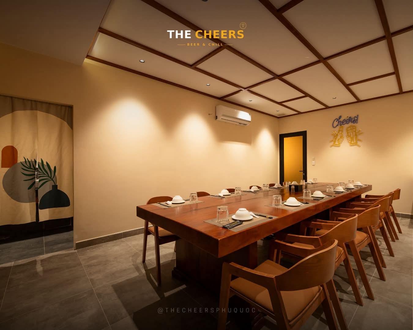 Nhà hàng The Cheers Phú Quốc - Toạ độ "Beer & Chill" gây thương nhớ tại trung tâm Dương Đông 
