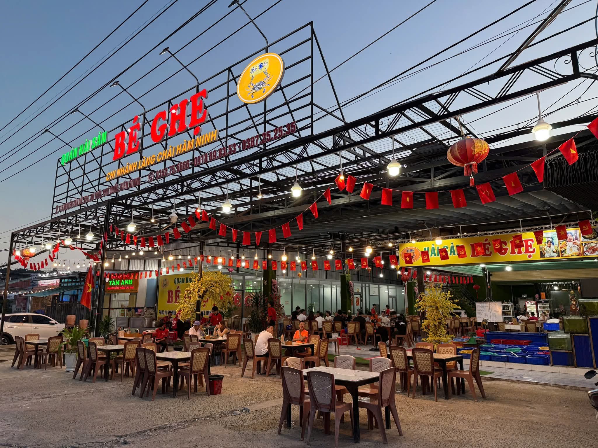Nhà hàng Bé Ghẹ An Thới - Hải sản tươi sống trên đường Nguyễn Văn Cừ, Phú Quốc
