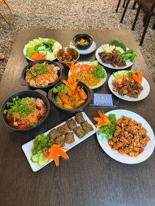 Ốc Bùng Binh 2 – Quán ốc đông khách trên đường Nguyễn Văn Cừ, An Thới
