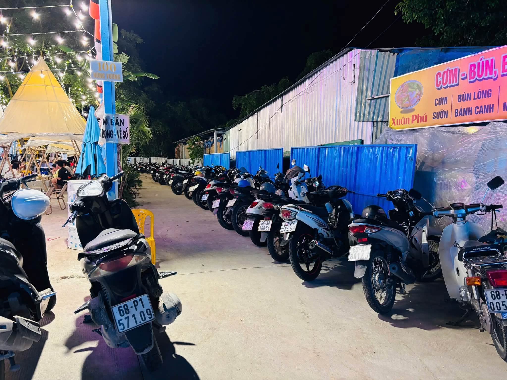 Ốc Bùng Binh 1 chi nhánh Hùng Vương - Quán ốc bình dân giữa lòng đảo Phú Quốc