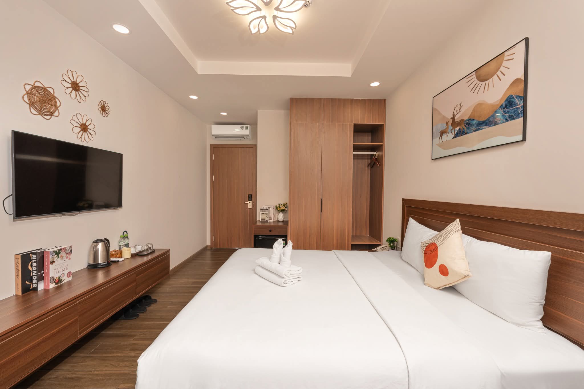 Season Hotel Phú Quốc - Khách sạn tại Sunset Town