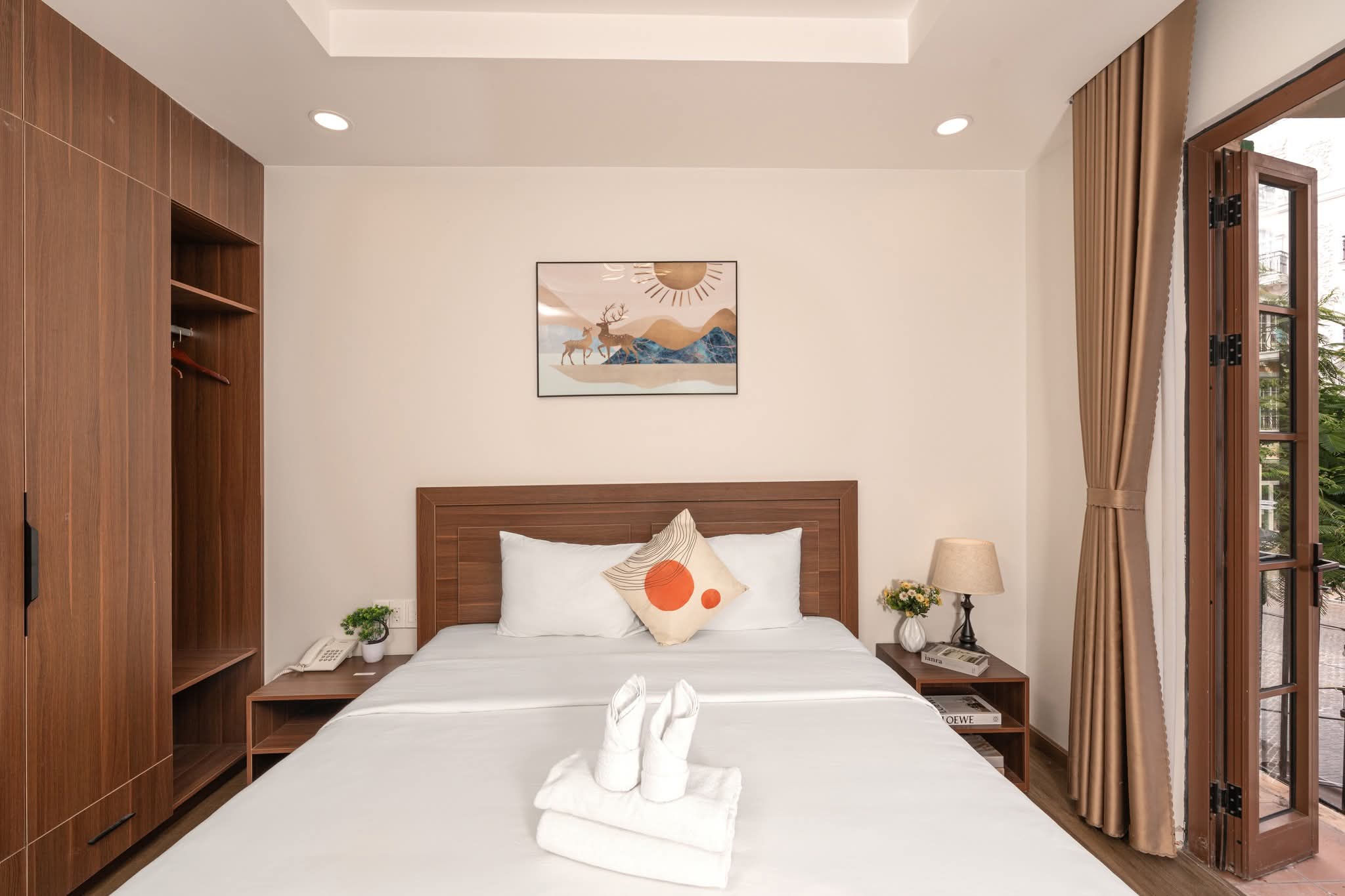 Season Hotel Phú Quốc - Khách sạn tại Sunset Town