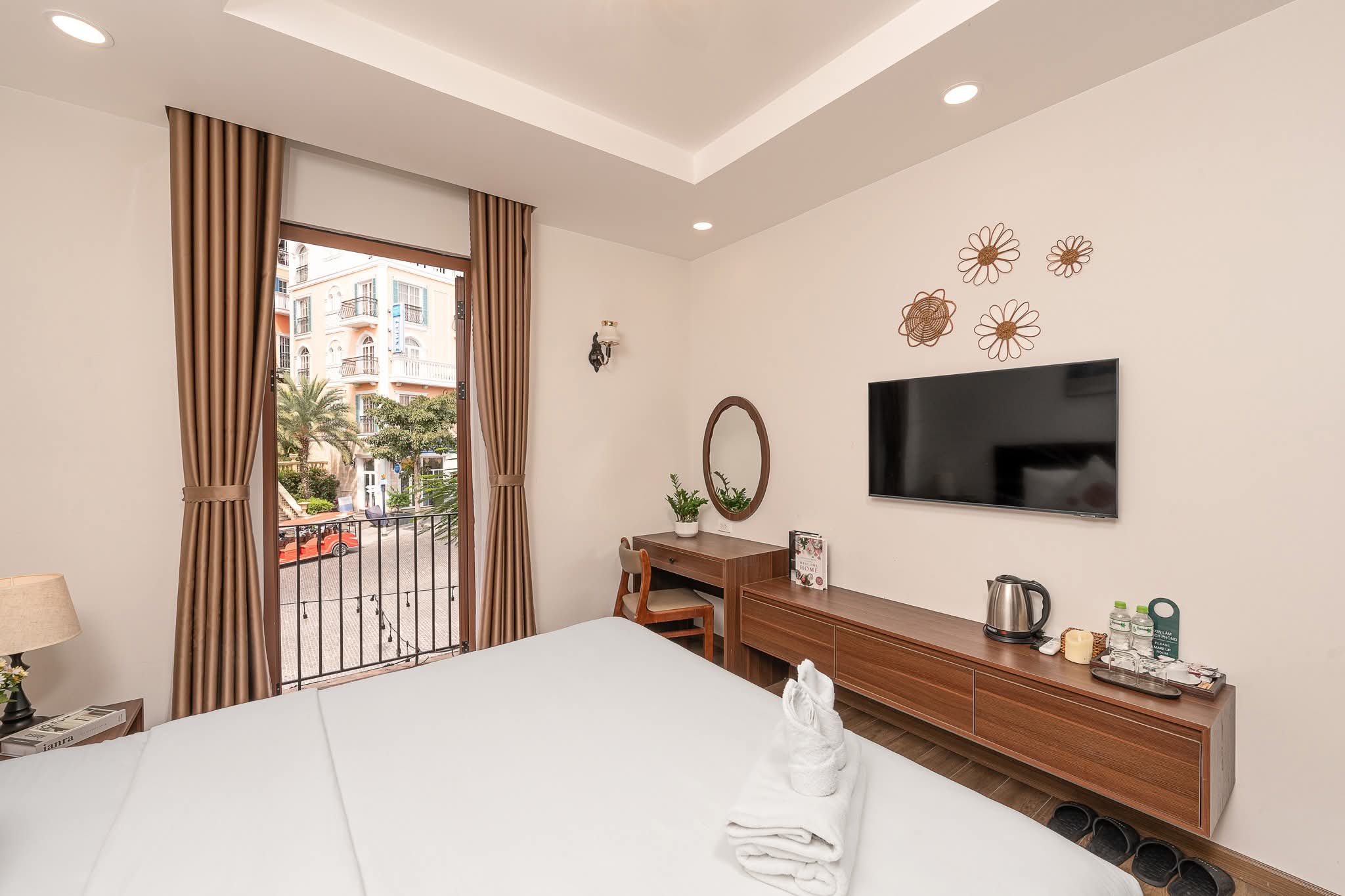 Season Hotel Phú Quốc - Khách sạn tại Sunset Town