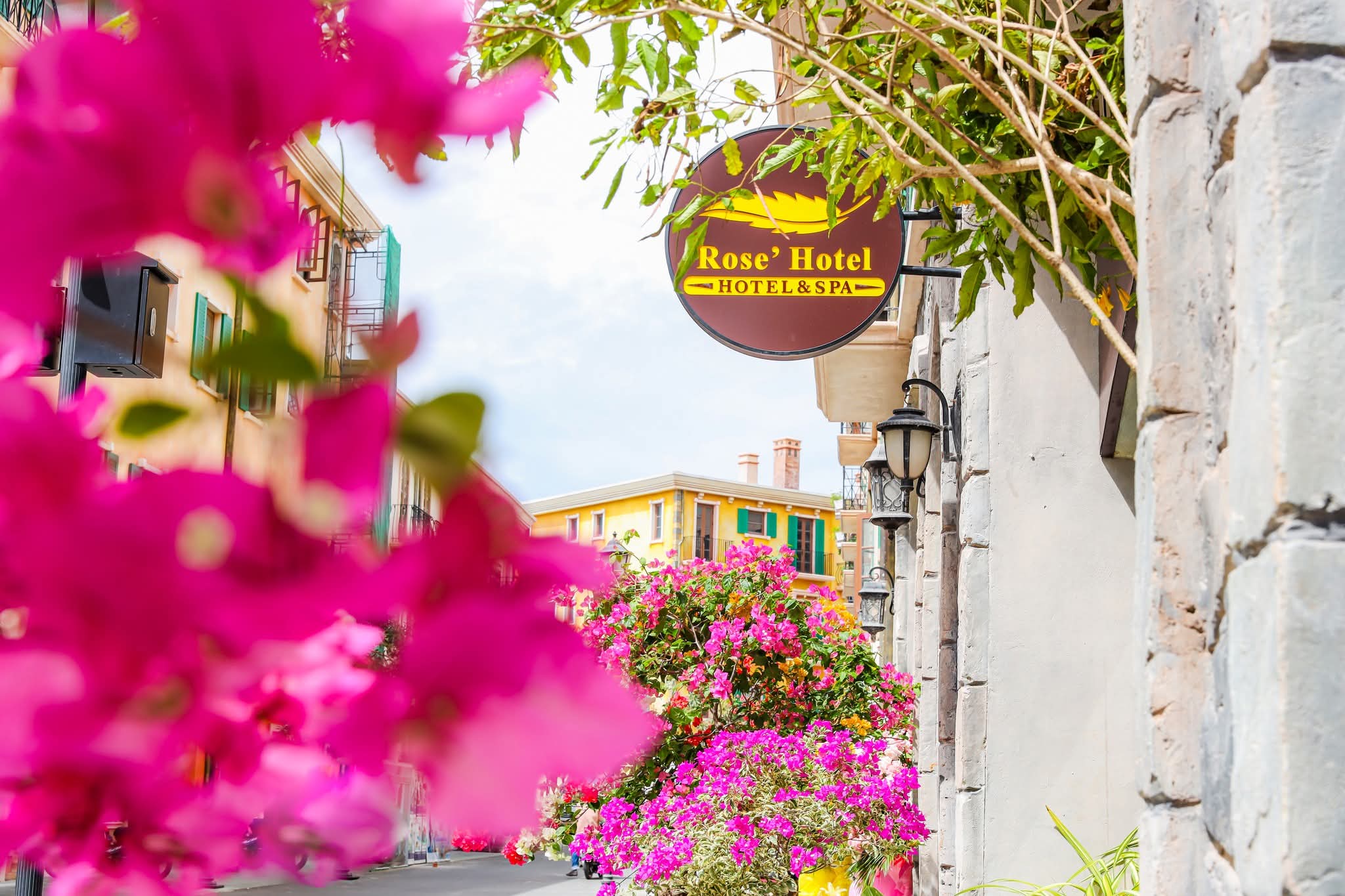 Rose Hotel & Spa Phú Quốc - Khách sạn trong khu vực Sunset Town