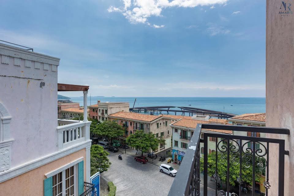 Amaris Boutique Hotel Phú Quốc - Điểm dừng chân giữa lòng Thị trấn Hoàng Hôn